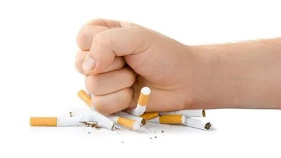 أول دولة في العالم تمنع السجائر نهائيًا