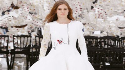 إطلالة رائعة من فساتين كتب الكتاب لكي تتألقي بكل جاذبية (صور)