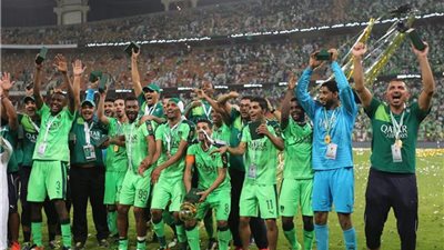 الأهلي السعودي يشكل لجنة لتوثيق بطولاته