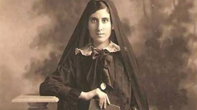 عائشة التيمورية.. بنت الذوات التي عشقت القرطاس والقلم