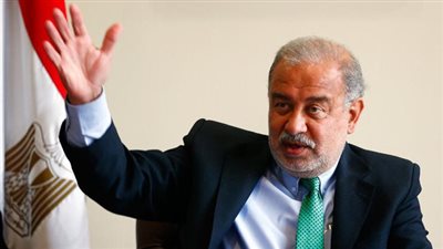 رئيس الحكومة يرد على تدخل القوات المسلحة في حل الأزمات