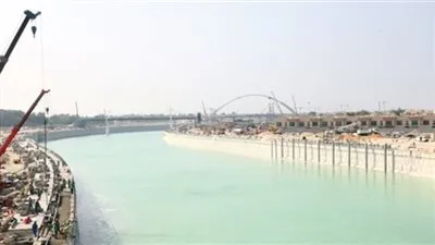 بداية ضخ المياه في قناة دبي المائية الجديدة (فيديو)