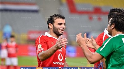 عماد متعب يمهد للرحيل عن الأهلي إلى دجلة