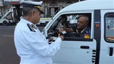 ضبط 3 سائقين يتعاطون المواد المخدرة أثناء القيادة فى الجيزة
