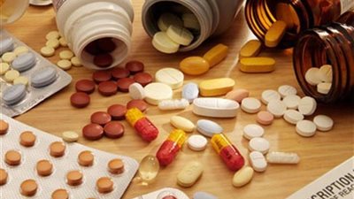 اختفاء الأدوية يحكم على المصريين بالموت.. أرقام تنذر بكارثة.. ومختصون يكشفون: 4 أسباب خفية وراء الأزمة