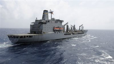 البحرية الأمريكية: تم منع 4 سفن أسلحة إيرانية إلى الحوثيين في اليمن 