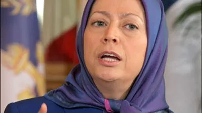 صورة لزعيمة المعارضة الإيرانية تثير ضجة في شوارع طهران