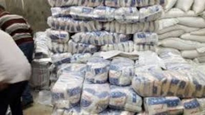 ننشر تفاصيل ضبط 3 سيارات محملين بـ 11 طن سكر في الدقهلية 