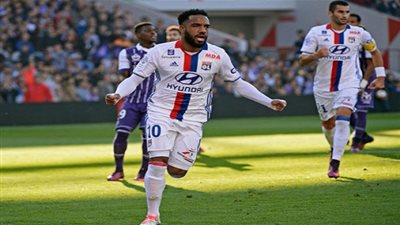 أولمبيك ليون ينجو من فخ تولوز.. وسانت إتيان يفرض التعادل على موناكو بالدوري الفرنسي