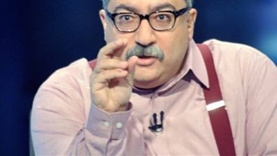 إبراهيم عيسى مطالبًا بإنقاذ شرم الشيخ: 