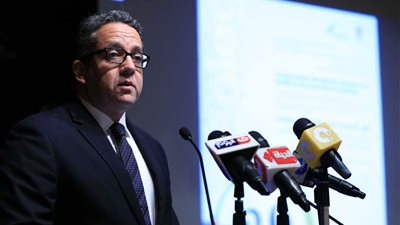 وزير الآثار: ندرس إنشاء متاحف تحت الماء.. 