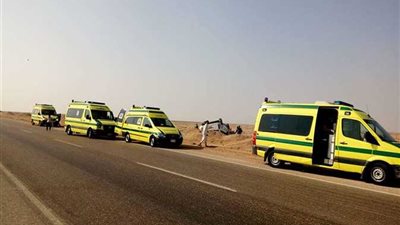 إصابة 4 أشخاص بسبب انقلاب 