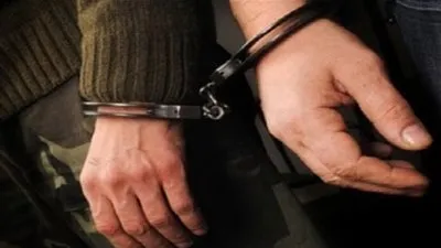 حبس ضابط وأمينى شرطة لاتهامهم بالتسبب فى هروب سجينة من قسم إمبابة