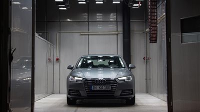 أودي A4 تجري الاختبار رقم 100 من نوع INKA