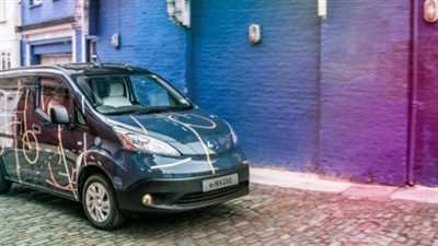 نيسان تكشف عن أول مكتب جوال في العالم