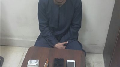 هاتف محمول يقود الأمن للقبض على لص بـ