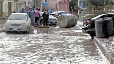 نقيب أطباء البحر الأحمر: توصيل المياه والكهرباء للمناطق المتضررة من السيول