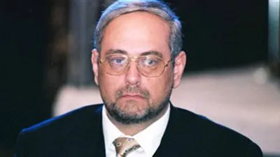 أحمد بهجت: يجب وقف الاستيراد 6 أشهر بعد تعويم الجنيه