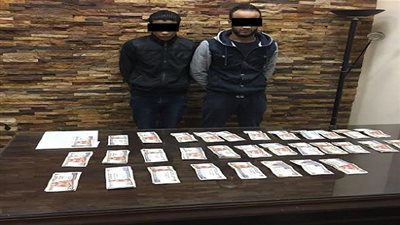 ضبط شخصين لقيامهم بسرقة مبلغ مالي من مهندس بـ 