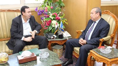 إحالة 11 موظفا بوحدة طب أسرة للتحقيق وتركهم العمل دون إذن مسبق