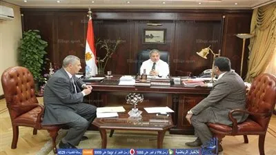 وزير الرياضة يبحث مع 