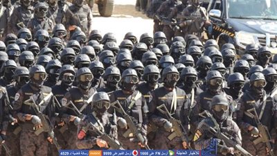 رئيس قوات الأمن المركزي يشهد فعاليات انتهاء المرحلة الـ4 من التدريب (صور) 