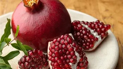 3 وصفات للتخسيس باستخدام قشر الرمان