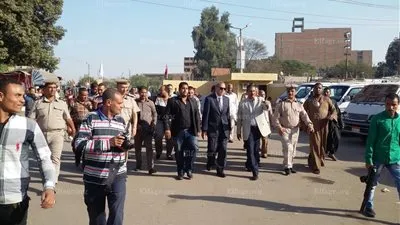 إجراءات صارمة ضد سائقي سيارات الأجرة المخالفين لتعريفة الركوب الجديدة (فيديو وصور)