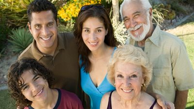 6 أمور تجعل عائلة زوجك تتقبلك رغمًا عنهم