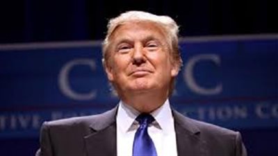 أستاذة بالجامعة الأمريكية: 