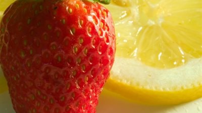 هل تعلم أن الليمون يوجد به سكر أكثر من الفراولة؟