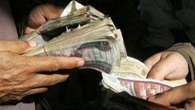 حبس مأمور ضرائب الجمالية 4 أيام بتهمة الرشوة