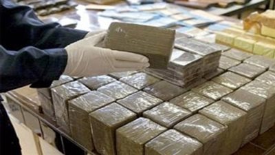 أبرزها داخل الأمعاء.. أغرب 8 افتكاسات لتهريب المخدرات