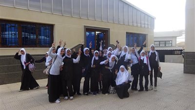  طلاب المدرسة الإعدادية الجديدة بنات  يتفقدون معالم جامعة كفر الشيخ   (صور)