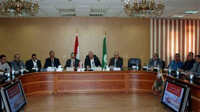 محافظ الشرقية يشدد على إتخاذ كافة الإجراءات الإحترازية للسيطرة على نقاط تجميع قش الأرز 