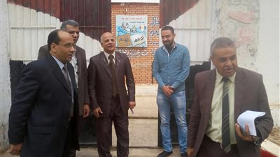 وكيل تعليم القليوبية يتابع الحضور والانصراف بمدارس شبرا الخيمة