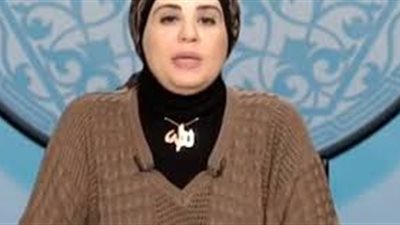 نادية عمارة تضحك على تساؤل متصلة تقول: 