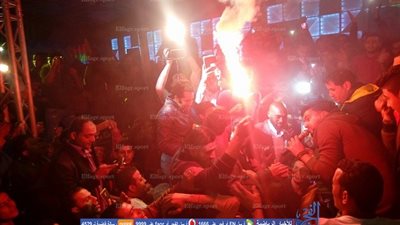 باسم مرسي يغني مع شيبة ويرقص بالشماريخ (فيديو وصور)