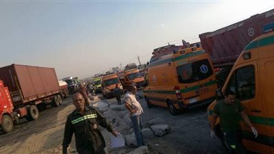 بالأسماء.. مصرع عاملين وإصابة 6 آخرين بعد انقلاب سيارة في الإسماعيلية