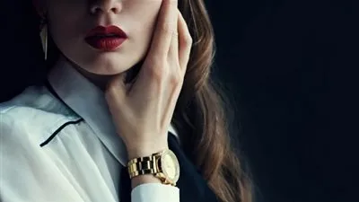 ساعات أنيقة بلمسة أنثوية من أفخم الماركات العالمية (صور)