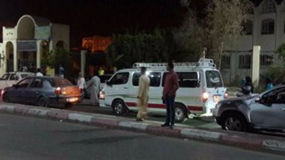 مواطني أسوان  يقطعون السكة الحديد احتجاجا على منعهم من السفر لتوشكى