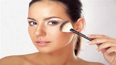 نصائح هامة للتخلص من مشكلة البشرة الحساسة بمكياج سهل وطبيعي!