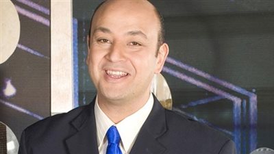 عمرو أديب يطالب المصريين بالاستقالة من الحكومة: 