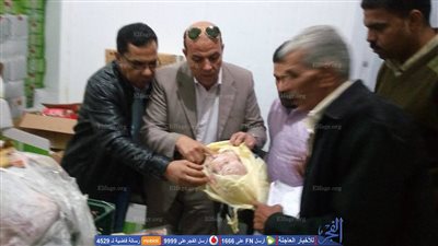 غلق مصنع لحوم بالمنوفية عقب انبعاث روائح كريهة وضبط بقوليات فاسدة (صور)