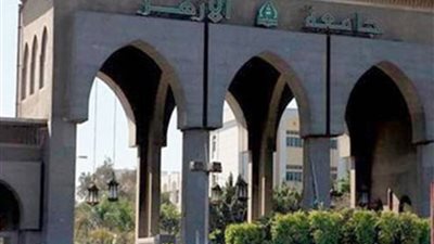 عالم أزهري: شيوخنا يسلمون على المرأة رفضا لوصف مجتمعنا بالـ