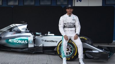 تزايد احتمالات تتويج روزبرج وهاميلتون بلقب الفورمولا