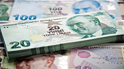 ارتباك في البنك المركزي التركي بسبب انهيار العملة المحلية