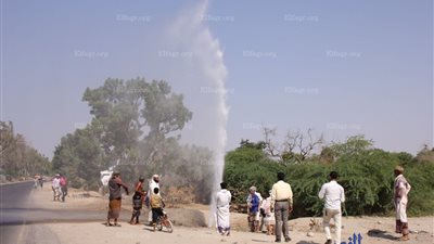 افتتاح مشروع مياه في محافظة أبين باليمن بدعم الهلال الأحمر الإماراتي  (صور)   