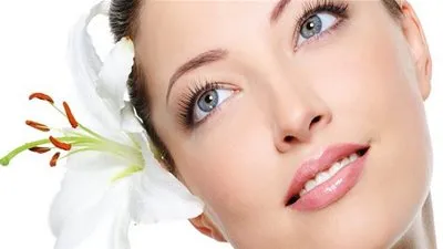 7 أمور غير متوقعة تُضر ببشرتك يومياً