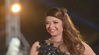 نهلة سلامة  بإطلالة  مميزة في ختام 